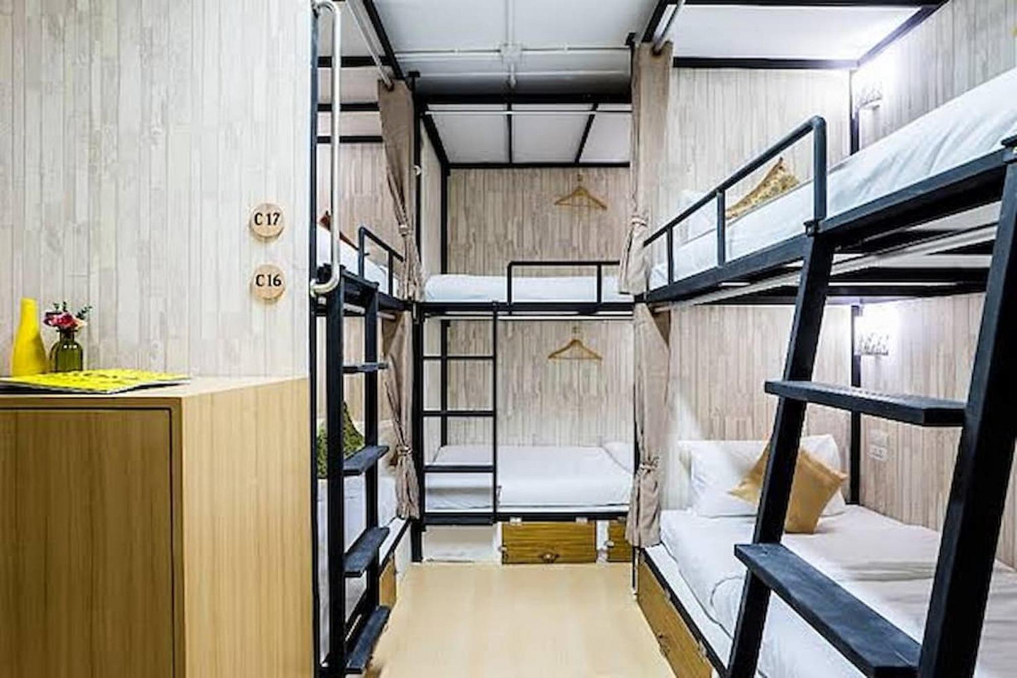 Yowgothai Hostel Bangkok Exterior photo